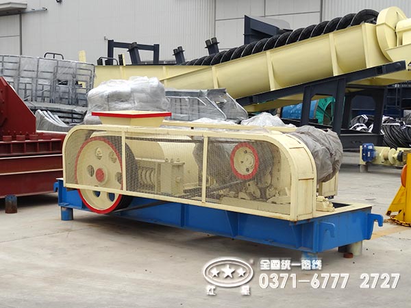 對輥爐渣粉碎機(jī)