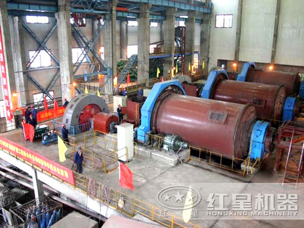 浮選生產(chǎn)線客戶生產(chǎn)現(xiàn)場(chǎng)圖