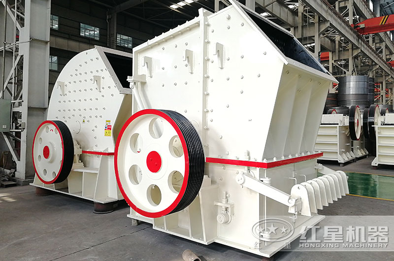 單段破碎機現(xiàn)場供應中 單段破碎機現(xiàn)場供應中