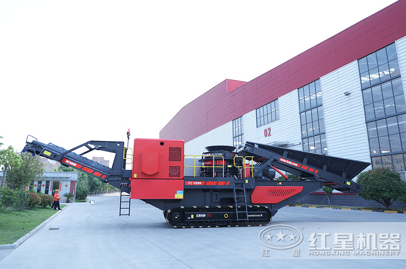 履帶式移動粉碎機(jī)圖片
