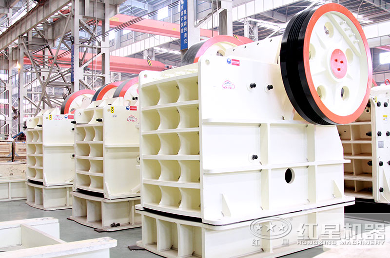 顎式花崗巖破碎機(jī)圖片 顎式花崗巖破碎機(jī)圖片