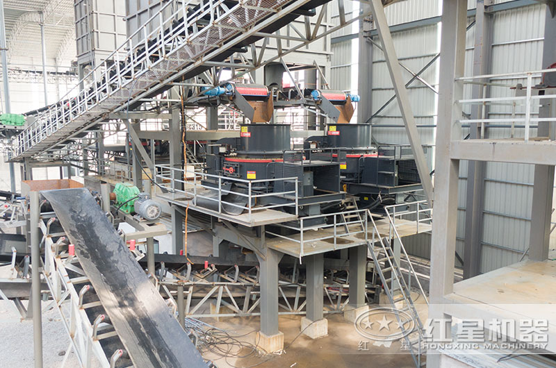 粗砂打成細沙生產(chǎn)現(xiàn)場