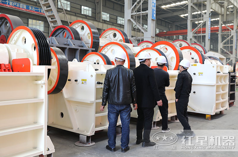 客戶到廠考察設(shè)備