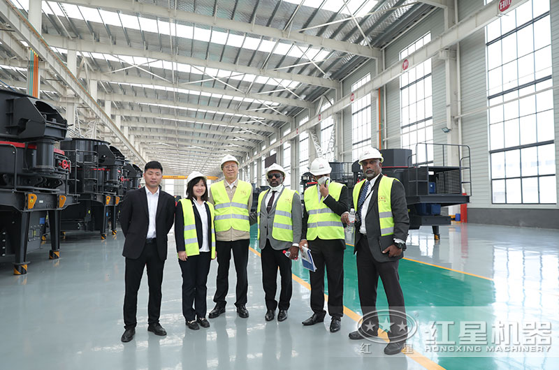 客戶來(lái)廠考察設(shè)備 客戶來(lái)廠考察設(shè)備