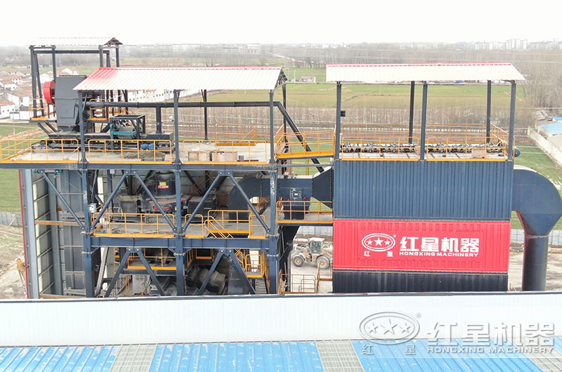 樓式制砂機(jī)工作現(xiàn)場圖片