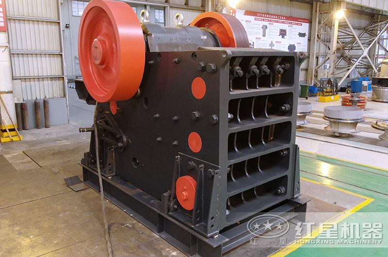 1200鄂破式破碎機(jī)時(shí)產(chǎn)多少噸？電機(jī)多大？附參數(shù)表