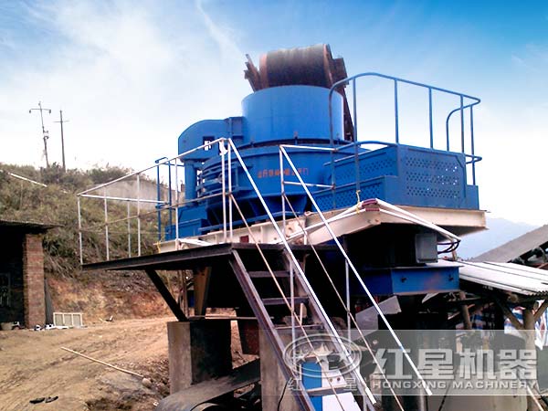 石子破碎生產線采用數控系統(tǒng)保證安全生產