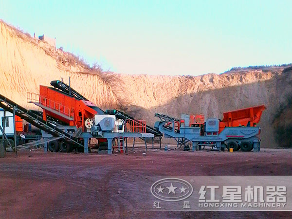 移動碎石機(jī)客戶現(xiàn)場