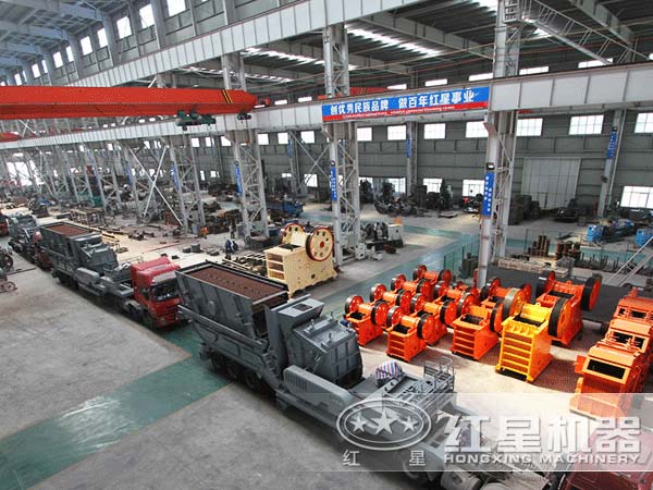 移動(dòng)式碎石機(jī)pk固定式碎石機(jī)，誰(shuí)更適用于采石場(chǎng)作業(yè)？