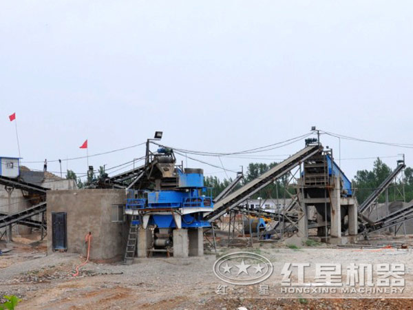 沖擊式破碎機投產現(xiàn)場