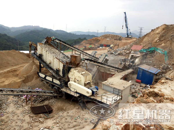 移動式建筑垃圾處理設(shè)備作業(yè)客戶現(xiàn)場