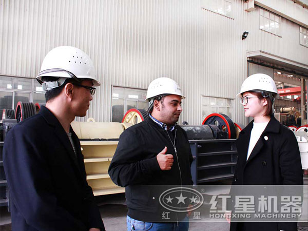 國(guó)外客戶來廠參觀考察