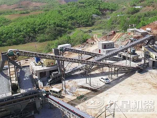 能把石塊破碎成石子的打石機(jī)多少錢？怎么配置？