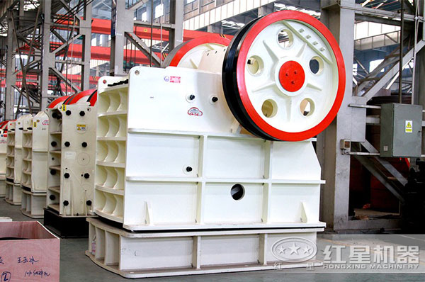 PE750×1060顎式破石機(jī)