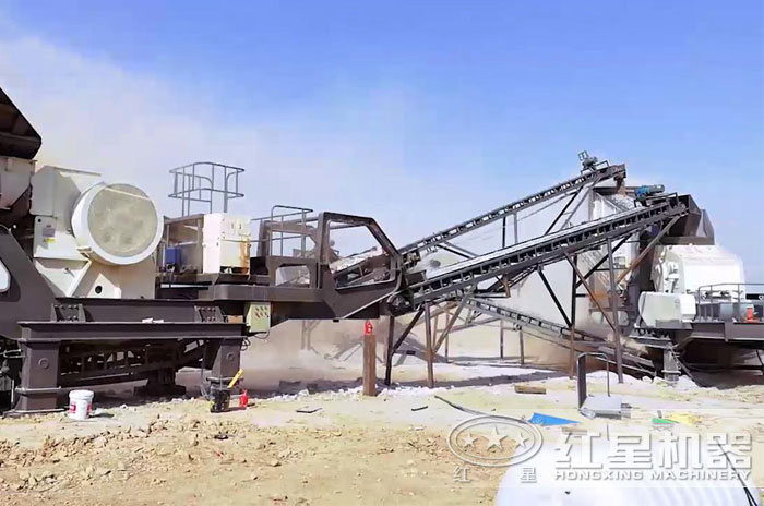 流動(dòng)顎破+流動(dòng)反擊破石料加工現(xiàn)場