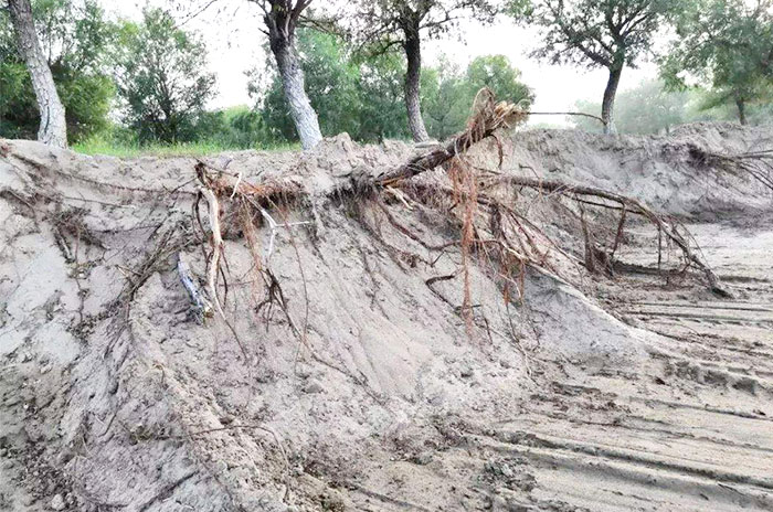 大型石料粉碎機(jī)粉成沙子的價(jià)格是多少，哪家好？