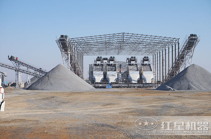 石頭粉碎成沙好賣(mài)嗎？ 市場(chǎng)石頭成沙機(jī)器什么價(jià)錢(qián)