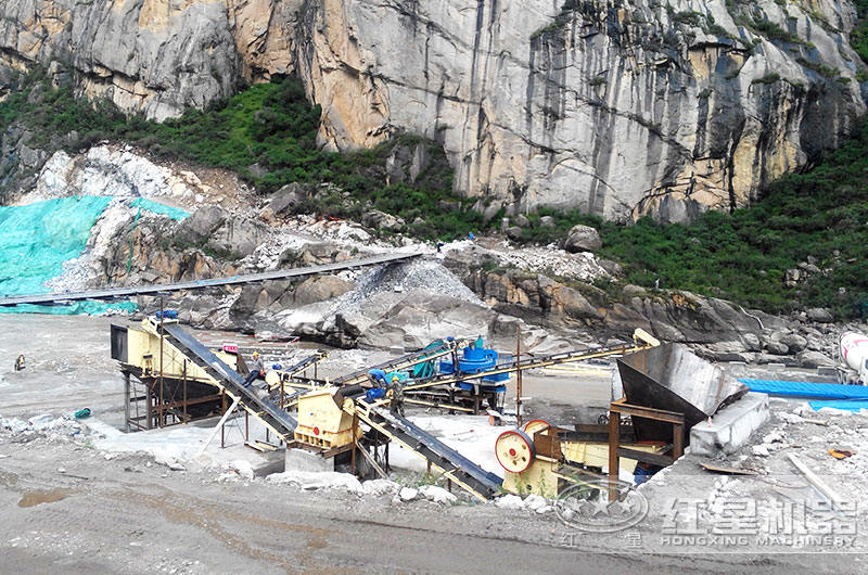 日產(chǎn)4千噸打砂生產(chǎn)線現(xiàn)場