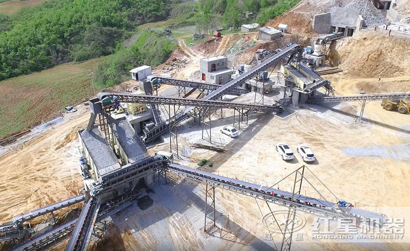 石灰粉碎機(jī)多少錢(qián)？附視頻