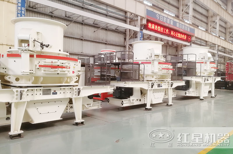 移動制砂設備配置的先進HVI制砂機生產(chǎn)車間