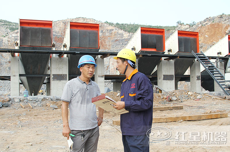 紅星技術(shù)經(jīng)理現(xiàn)場(chǎng)指導(dǎo)用戶(hù)安裝