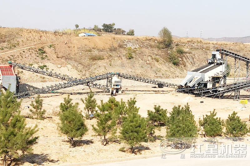 五十萬(wàn)之內(nèi)的小型石頭制沙機(jī)都有哪種，產(chǎn)量多大？