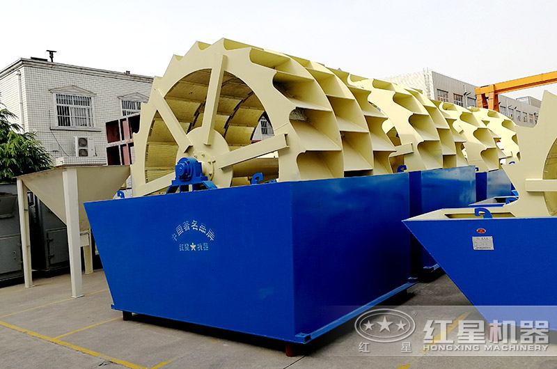 洗石英砂用什么洗？這款輪斗洗砂機(jī)效率高還便宜