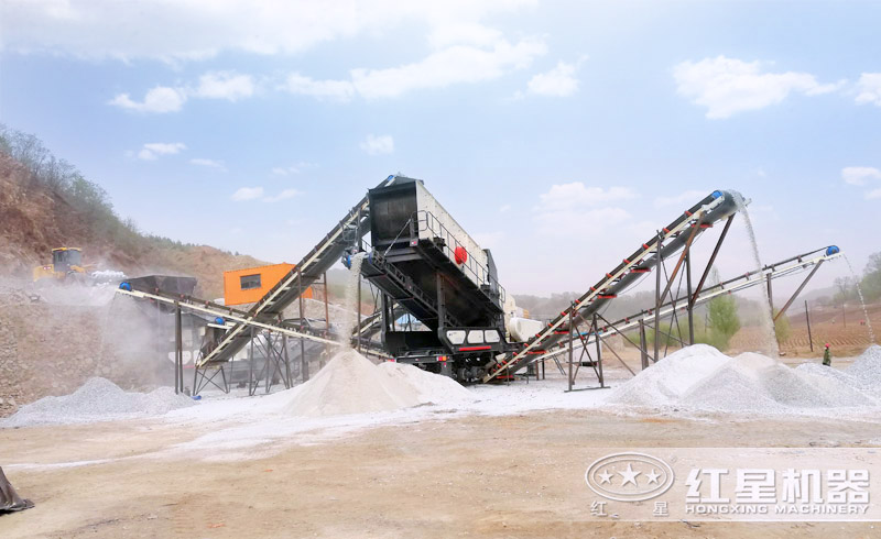 安陽用戶移動(dòng)制砂機(jī)工作現(xiàn)場