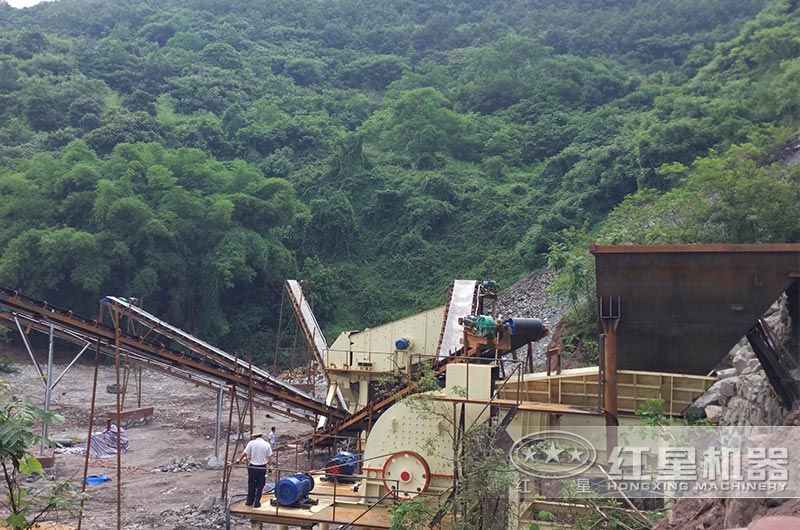 1615型重錘式破碎機(jī)生產(chǎn)能力如何，報(bào)價(jià)是多少