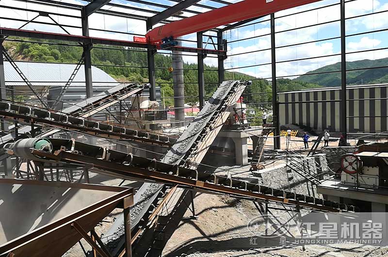 碎石價(jià)格多少錢(qián)一方？中碎碎石機(jī)一天能碎多少?lài)?？多少錢(qián)一臺(tái)？