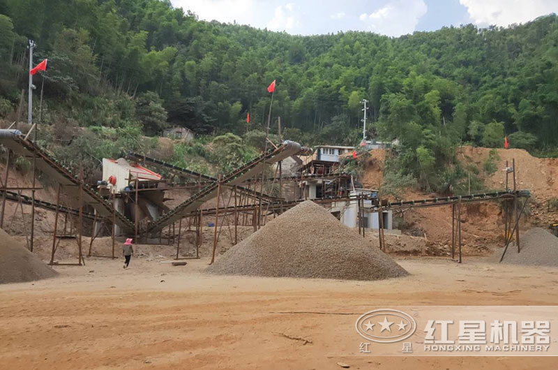 15萬預(yù)算，能買到哪種河卵石及建筑廢料用多功能破碎機？