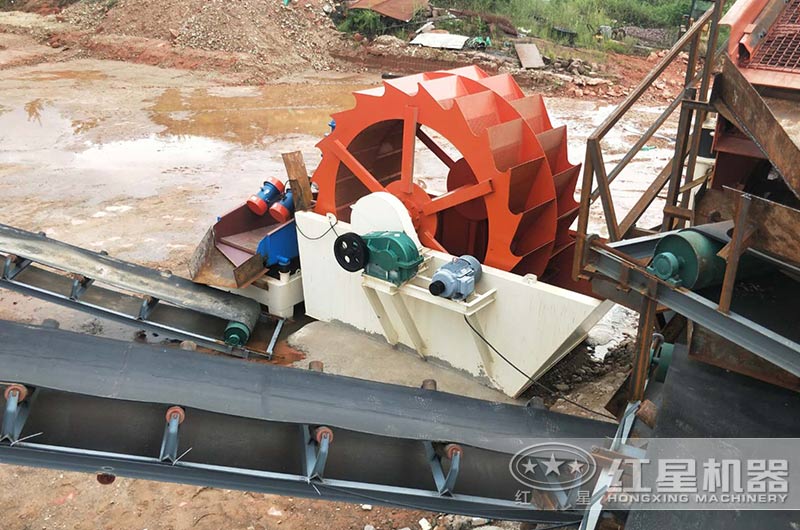 沙包土洗出來(lái)的沙好還是河沙好？洗出好沙子的機(jī)器有哪些？